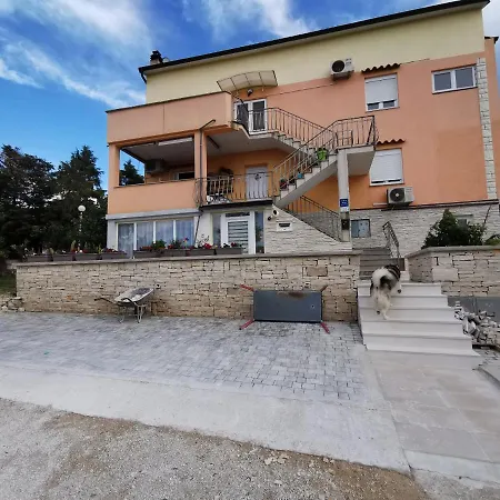 Appartamento Apartman Lea